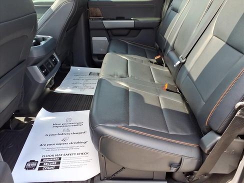 Used 2025 Ford F350 Lariat w/ Chrome Package AWD/4WD image 14