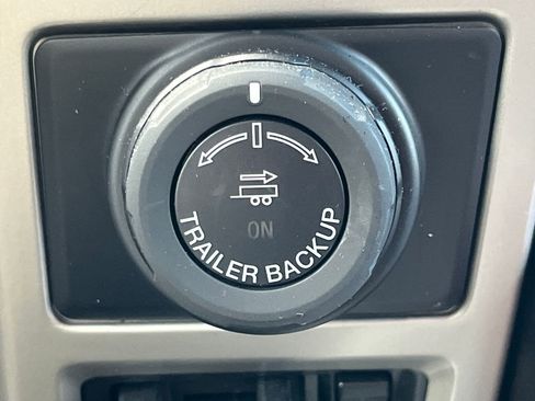 Used 2020 Ford F150 King Ranch w/ Equipment Group 601A Luxury AWD/4WD image 7