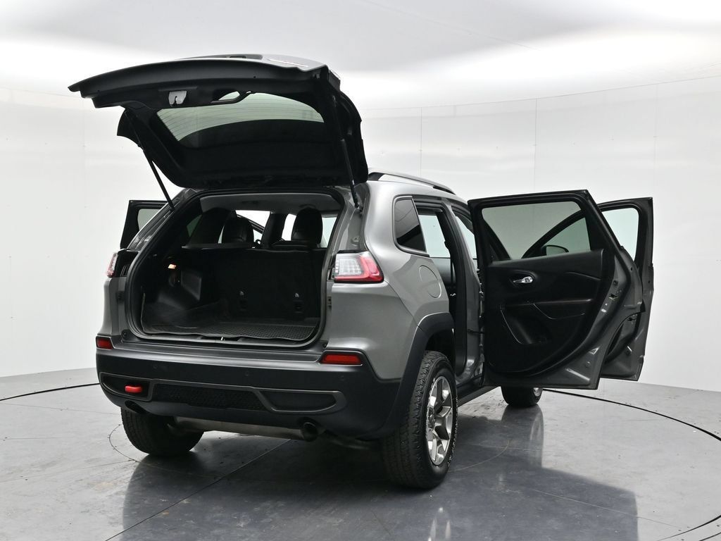 Used 2019 Jeep Cherokee Trailhawk w/ Cold Weather Group AWD/4WD image 53