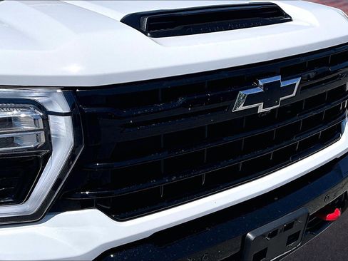 Used 2025 Chevrolet Silverado 2500 LT w/ Trail Boss Package AWD/4WD image 29