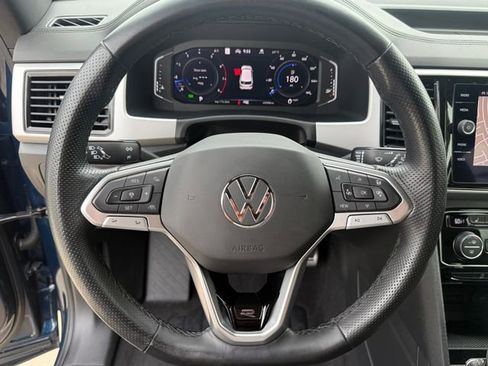 Used 2022 Volkswagen Atlas Cross Sport SEL Premium R-Line AWD/4WD image 15