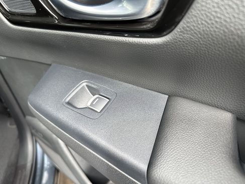 Used 2025 Honda CR-V Sport Touring image 31