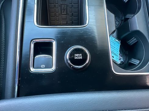 Used 2025 Lincoln Aviator AWD w/ Equipment Group 101A image 23