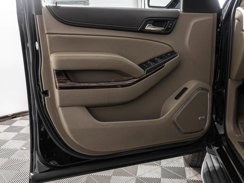 Used 2019 GMC Yukon SLT AWD/4WD image 39