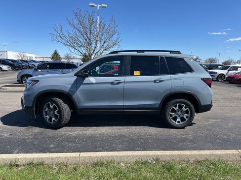 Used 2023 Honda Passport TrailSport image 9
