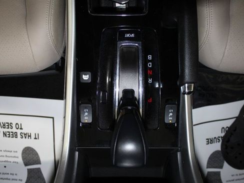 Used 2017 Honda Accord Touring image 21