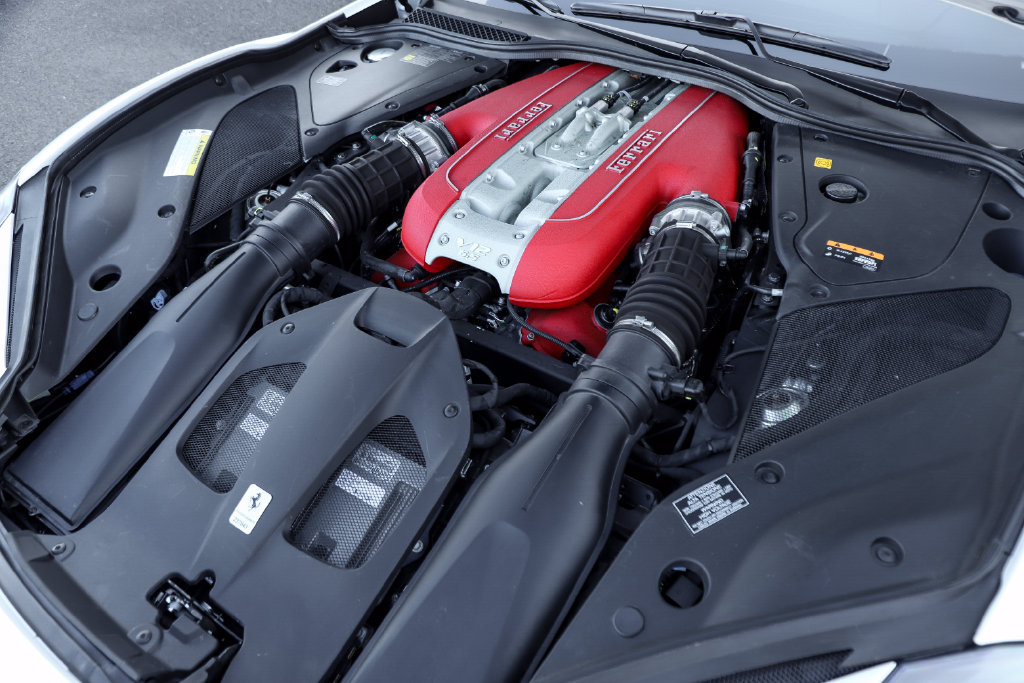 Certified 2018 Ferrari 812 Superfast RWD image 50