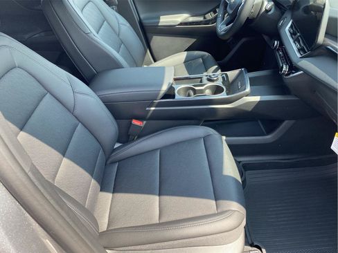 Used 2026 Chevrolet Equinox LT w/ Convenience Package II FWD image 21