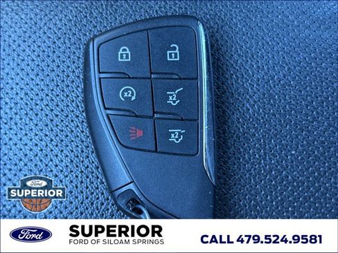 Used 2024 Chevrolet Suburban Premier image 29