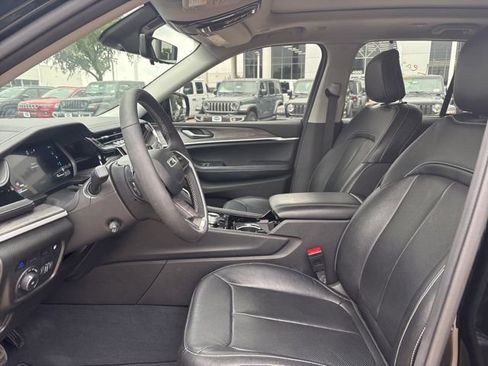 Certified 2022 Jeep Grand Cherokee Limited 4xe w/ Luxury Tech Group II AWD/4WD image 10