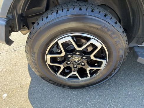 Used 2023 Ford Bronco 4-Door image 26