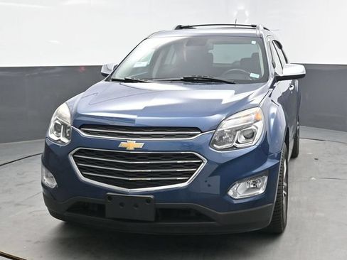 Used 2017 Chevrolet Equinox Premier w/ Enhanced Convenience Package AWD/4WD image 2