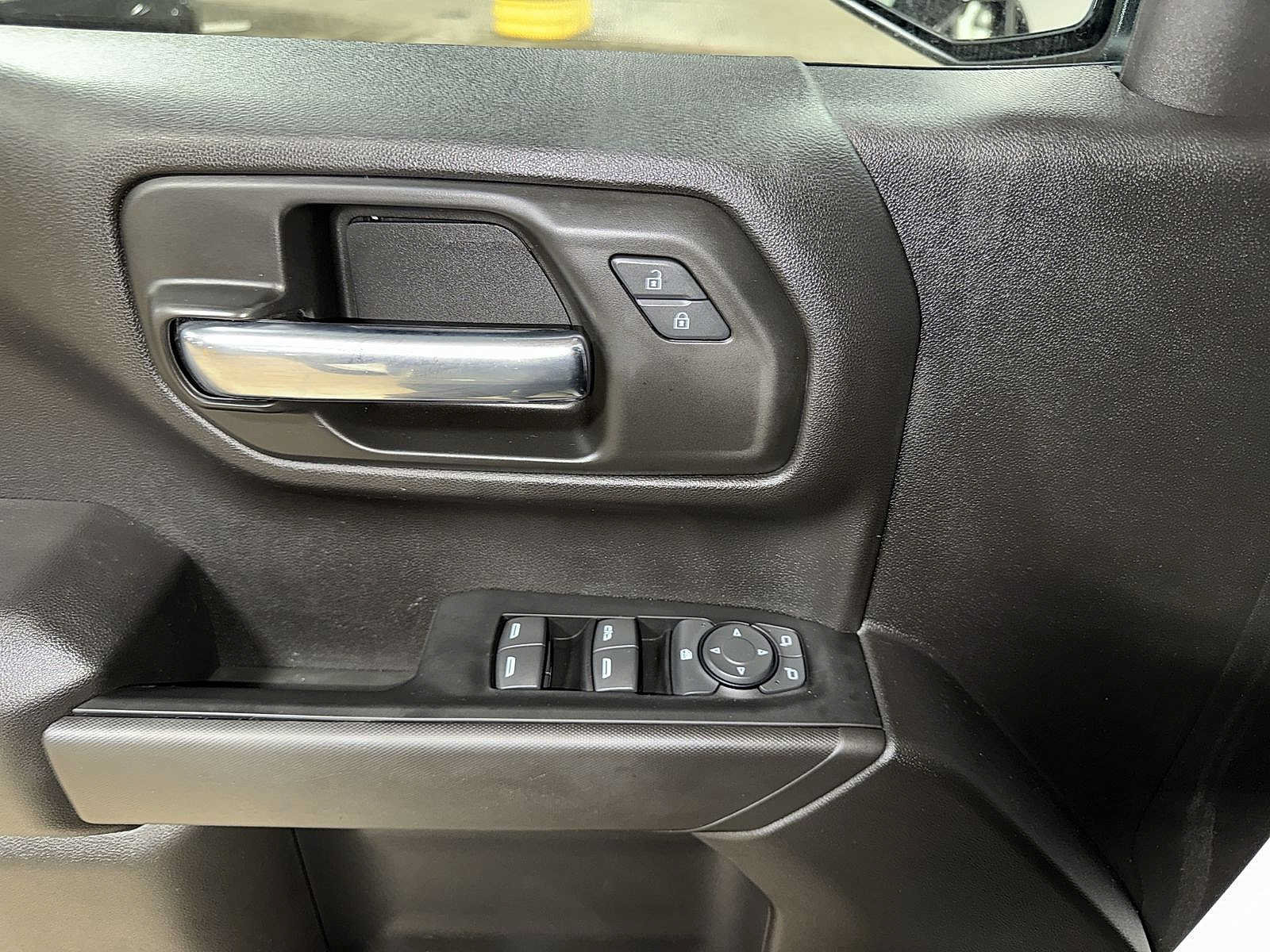 Used 2022 Chevrolet Silverado 1500 Custom Trail Boss AWD/4WD image 22