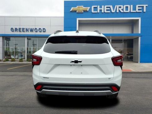 New 2026 Chevrolet Trax LT w/ Driver Confidence Package FWD image 4