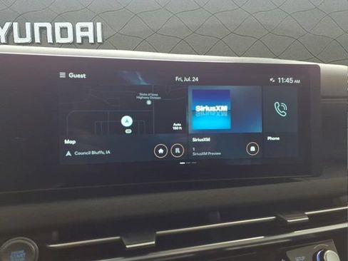 Certified 2025 Hyundai Tucson Limited AWD/4WD image 22