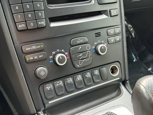 Used 2008 Volvo XC90 V8 Sport image 17