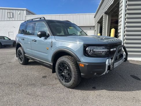 New 2025 Ford Bronco Sport Badlands w/ Sasquatch Badlands Package AWD/4WD image 1