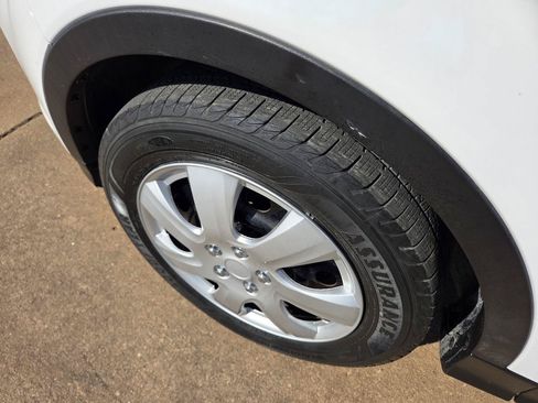 Used 2018 Ford Escape S FWD image 22