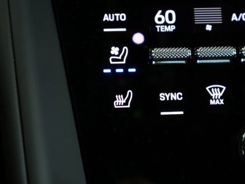 New 2025 Porsche Macan 4S Electric image 29