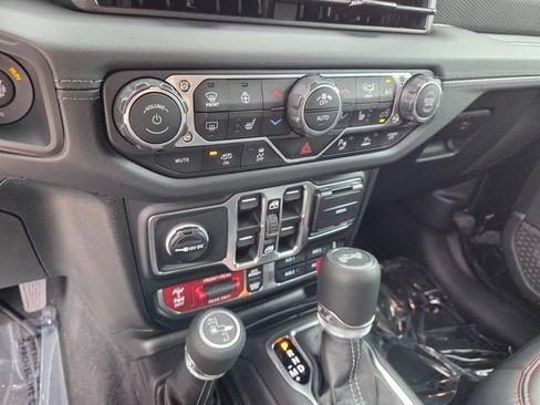 Certified 2026 Jeep Wrangler Unlimited Rubicon 392 w/ Quick Order Package 27X Moab AWD/4WD image 25