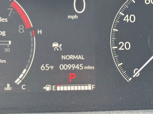 Used 2025 Honda Ridgeline Sport image 9
