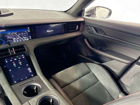 Used 2023 Porsche Taycan GTS image 23