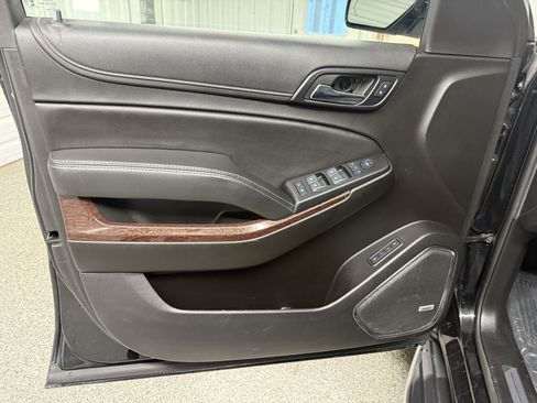 Used 2020 GMC Yukon XL SLT image 22