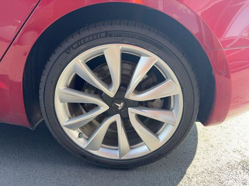 Used 2018 Tesla Model 3 Long Range AWD/4WD image 11
