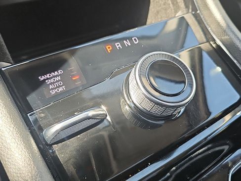 Used 2022 Jeep Grand Cherokee L Limited AWD/4WD image 16