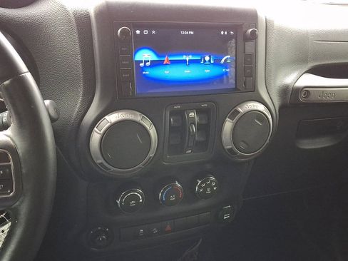 Used 2012 Jeep Wrangler Unlimited Sport image 27