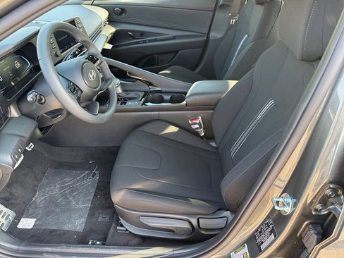 New 2026 Hyundai Elantra SEL Sport Premium FWD image 10