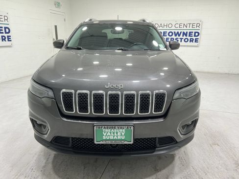 Used 2020 Jeep Cherokee Latitude Lux w/ Comfort/Convenience Group AWD/4WD image 3