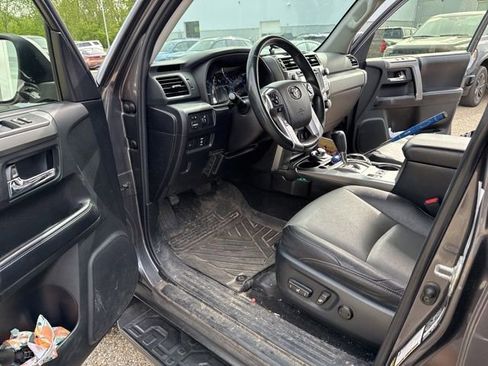 Used 2016 Toyota 4Runner SR5 Premium AWD/4WD image 10