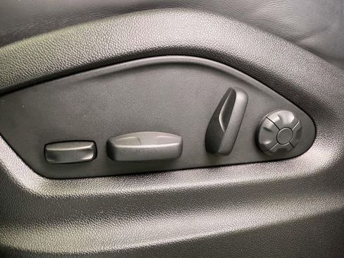Certified 2023 Porsche Cayenne S Platinum AWD/4WD image 17