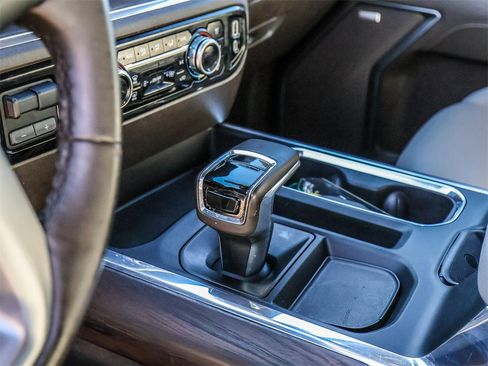 Certified 2024 GMC Sierra 1500 SLT w/ SLT Convenience Package image 32