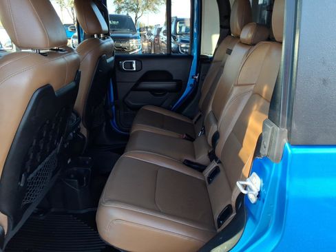 Used 2022 Jeep Gladiator Rubicon w/ LED Lighting Group image 13