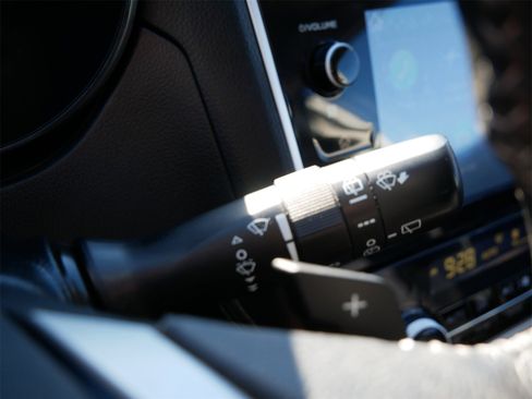 Used 2019 Subaru Outback 2.5i Premium image 25