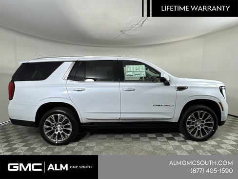 New 2026 GMC Yukon Denali w/ Denali Reserve Package AWD/4WD image 5
