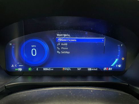Used 2022 Ford Escape SEL w/ Technology Package AWD/4WD image 32