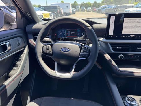 New 2026 Ford Explorer ST-Line w/ ST-Line Street Pack AWD/4WD image 13