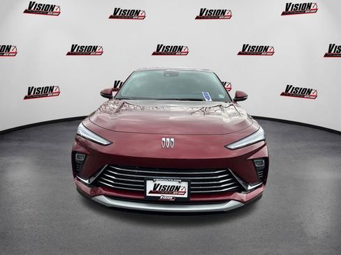 Used 2024 Buick Envista Preferred w/ Convenience I Package image 2