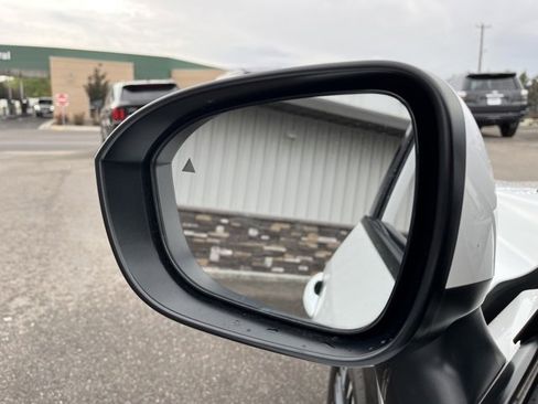 Used 2024 Nissan Rogue Platinum w/ Platinum Premium Package image 23