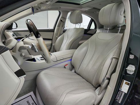Used 2016 Mercedes-Benz S 550 Sedan image 14