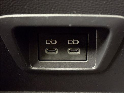 Certified 2024 Toyota Corolla Cross XLE image 51