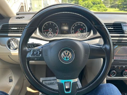 Used 2015 Volkswagen Passat 1.8T Limited Edition FWD image 23