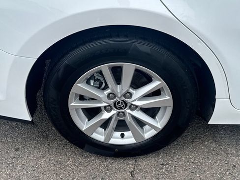 Used 2025 Toyota Camry LE FWD image 41
