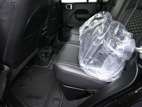 New 2026 Jeep Gladiator Sport AWD/4WD image 26