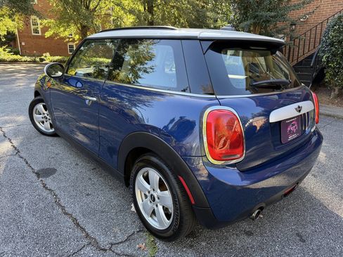 Used 2015 MINI Cooper 2-Door Hardtop image 4