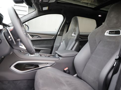 New 2026 Jaguar F-PACE SVR AWD/4WD image 16
