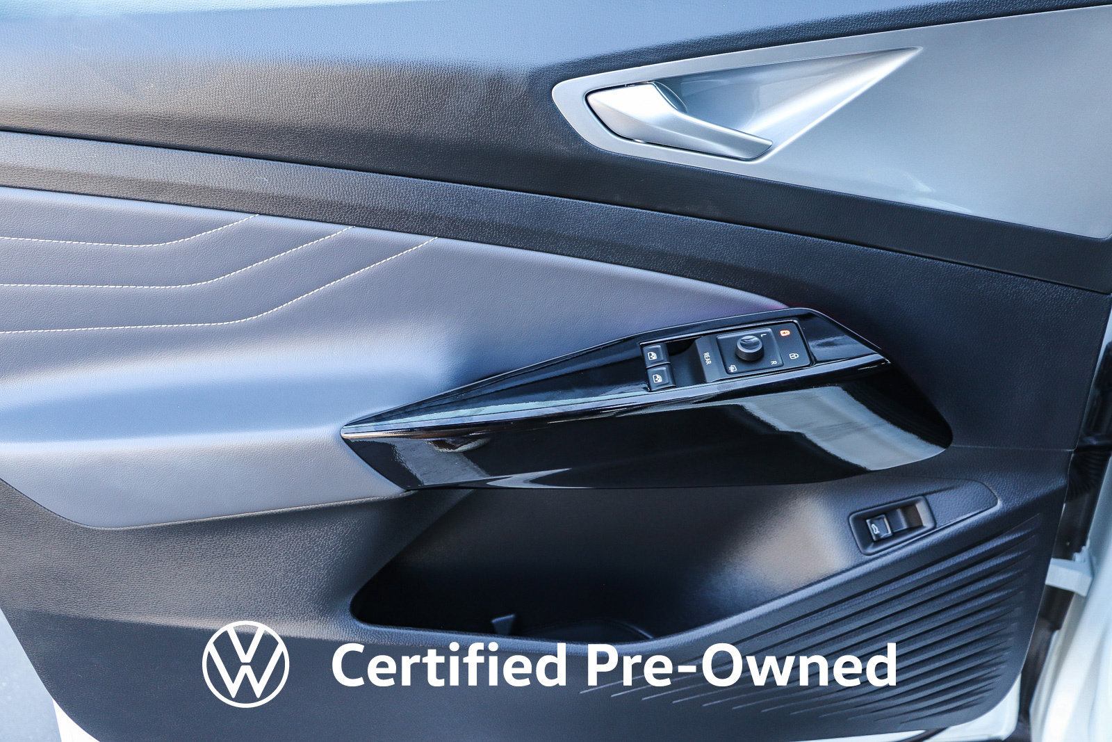 Used 2023 Volkswagen ID.4 S RWD image 23